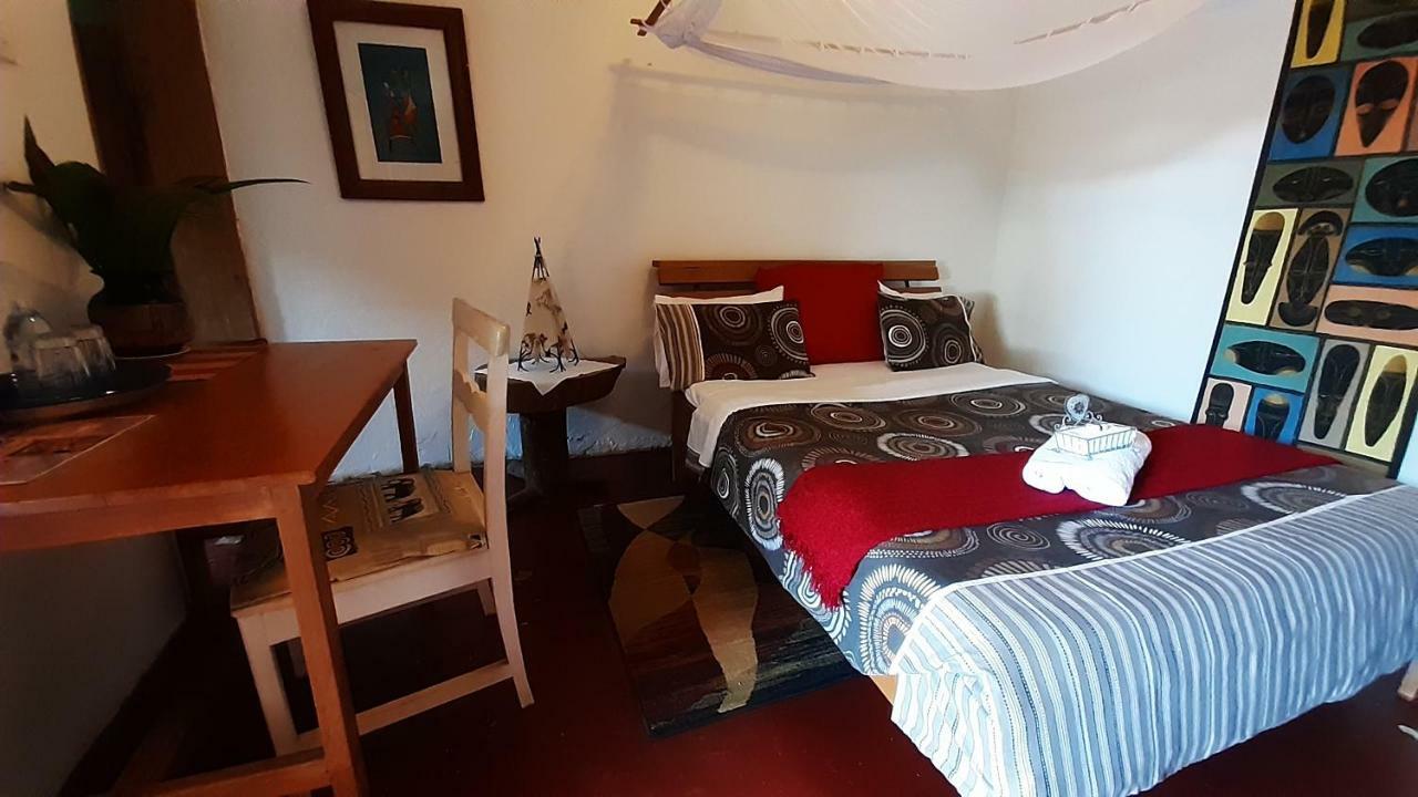Gately Inn エンテベ エクステリア 写真